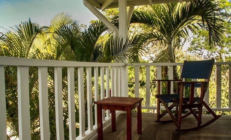 hotel-horizontes-de-montezuma-atrium.