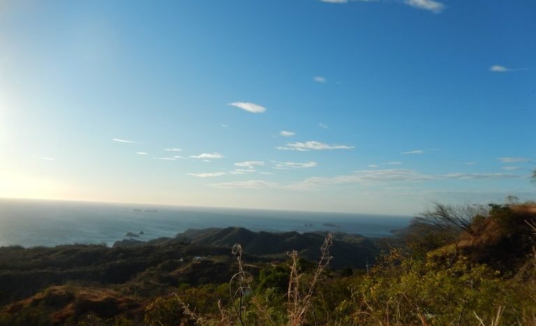04_KRAIN_La Lot 15 A Ocean View Playa Potrero.JPG
