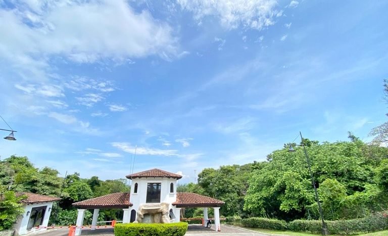 Venta Lote en Condominio de Lujo Ciudad Colon Costa Rica