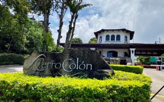 Venta Lote en Condominio de Lujo Ciudad Colon Costa Rica