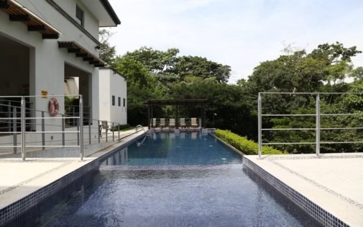 Venta Lote en Condominio de Lujo Ciudad Colon Costa Rica