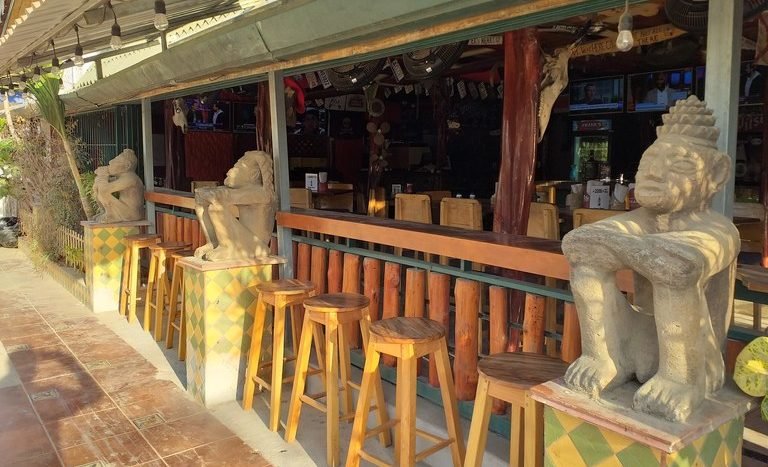 Bar for sale in Costa Rica_Frank's Secret Beer Garden_outdoor seatingjpg.jpg