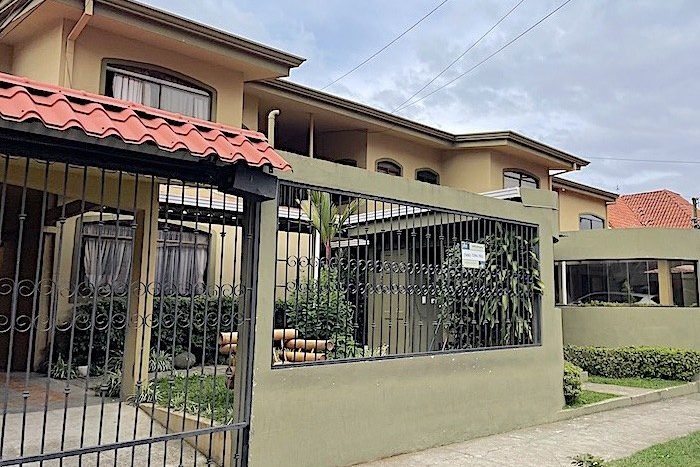 Dining room. Condo in Guayabos