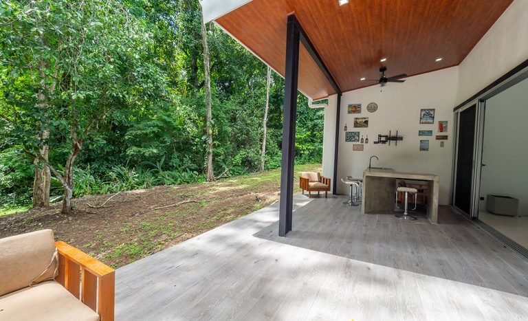 Main Bathroom. Rainforest dream house for sale in Costa Rica's Central Pacific Coast