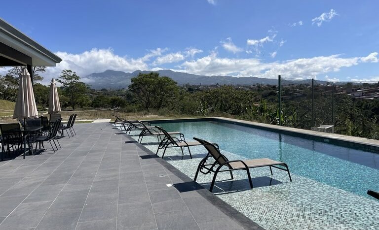 lote en Teruma La laguan - Moravia Costa Rica.jpeg