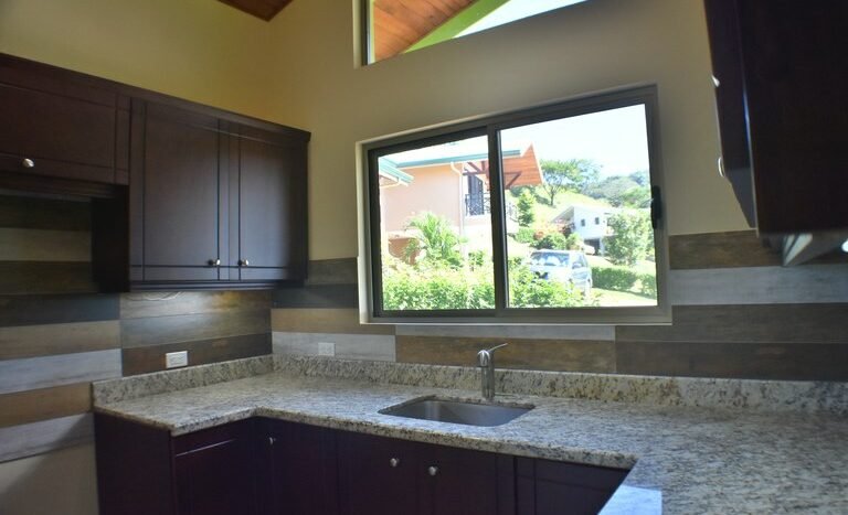 BUNGALOW 11.JPG
