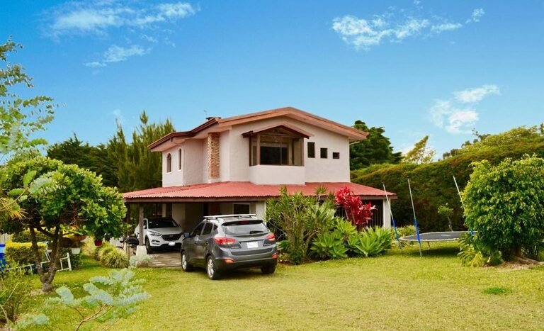 Casa de montanÌa en Venta en San Rafael de Heredia Domus Verum Bienes Raices Costa Rica 022.jpg