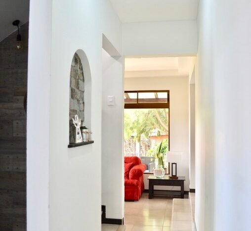 Casa de montanÌa en Venta en San Rafael de Heredia Domus Verum Bienes Raices Costa Rica 005.jpg