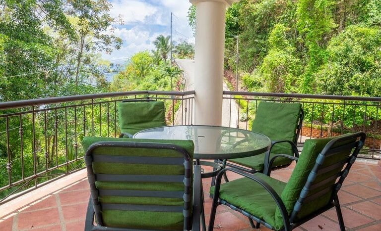 Living Room. Gorgeous Ocean View Condo. Puntaleona