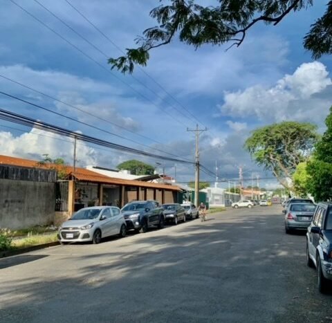 Venta terreno para desarrollar con casa Liberia Guanacaste Costa Rica