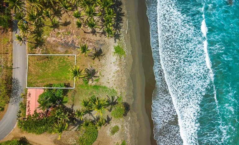 Junquillal_Park_Beachfront_Lot_Exterior_03.jpg