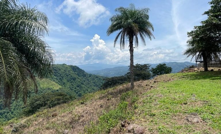 Venta lote en Residencial Vista Mar con vista al mar y montañas entre San Mateo y Orotina Alajuela Costa Rica