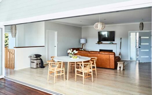 What Are The Security Benefits Of Retractable Privacy Screens For Ground-Floor Apartments