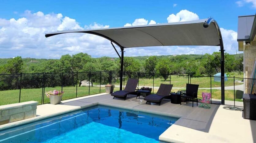 Best Shade Structure Types for Patios With Pools in San Antonio