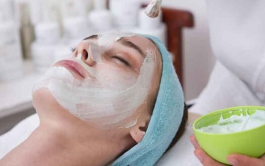 Setting Realistic Goals for a Professional Beauty Path