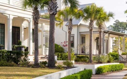 Maintaining Healthy Landscapes in Coastal and Warm-Weather Regions