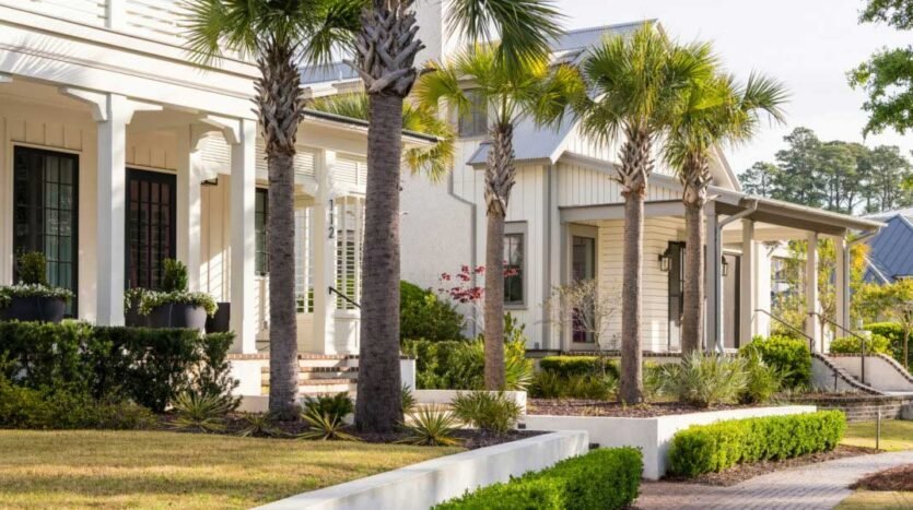 Maintaining Healthy Landscapes in Coastal and Warm-Weather Regions