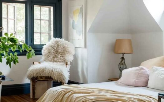 Bedroom-Bliss-Tips-for-a-Warm-and-Inviting-Space